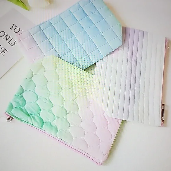 Boys Lie Purple Tie-Dye Tote with Pastel Cosmetic  Pouches - Picture 12 of 16